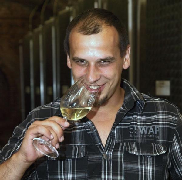 Představujeme Vinařství MADĚŘIČ Představujeme Vinařství MADĚŘIČ