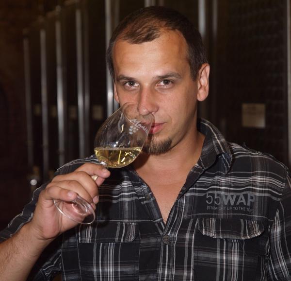Představujeme Vinařství MADĚŘIČ Představujeme Vinařství MADĚŘIČ